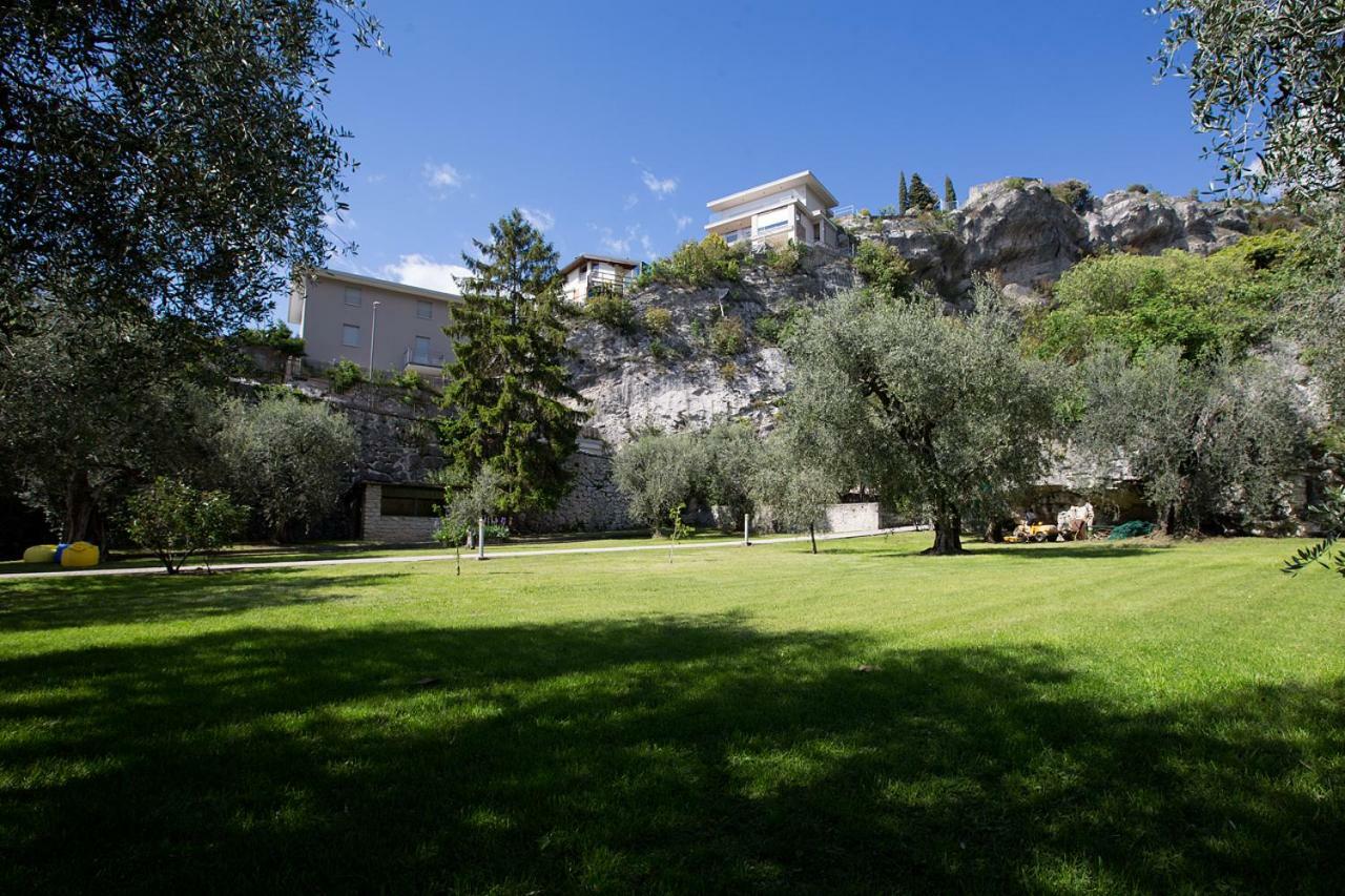 Apartments Suster Torbole Sul Garda Exterior foto